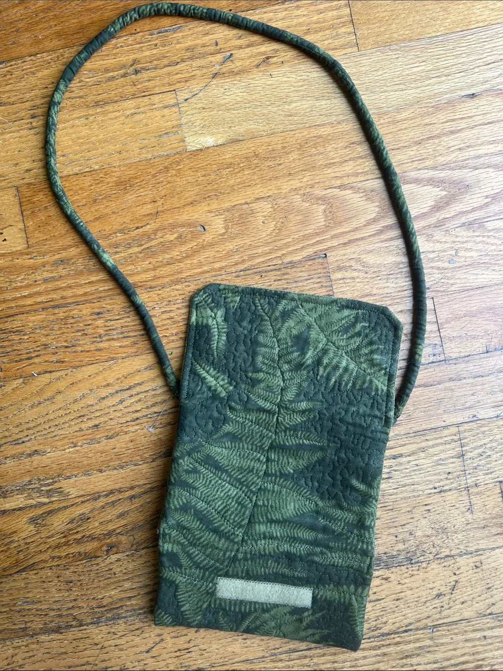 Olive earthy fern Patterned Fold-Over Wallet Clutch - Unbranded